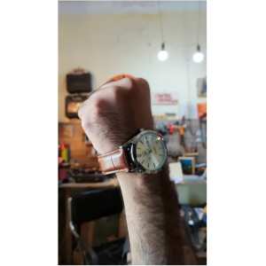 Getups leather strap quartz wrist watch for men – waterproof, day & date display, stainless steel case