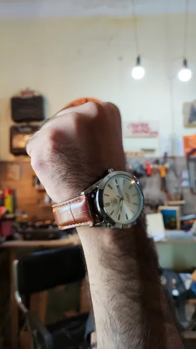 Getups leather strap quartz wrist watch for men – waterproof, day & date display, stainless steel case